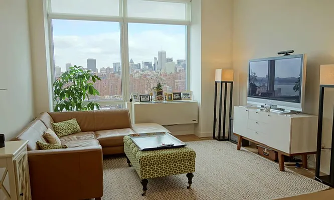 Rented by Town Residential | media 34