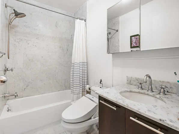 501 Adams Street image 9 of 16