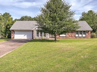 24 Stagecoach Dr, Sapulpa, OK 74066