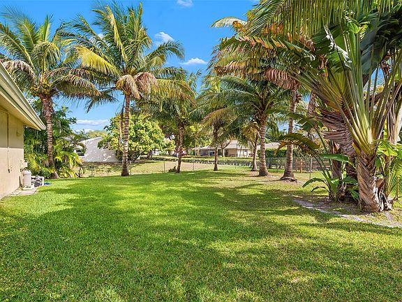 3rd image of 6581 NW 52nd Street