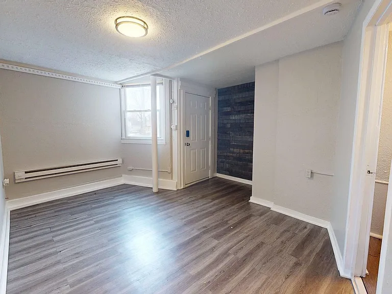 2550 Elyria Ave — Photo 11