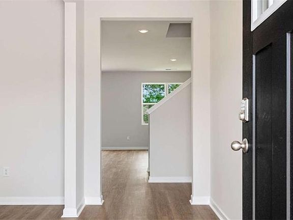2nd image of 2271 Edgecombe Ln
