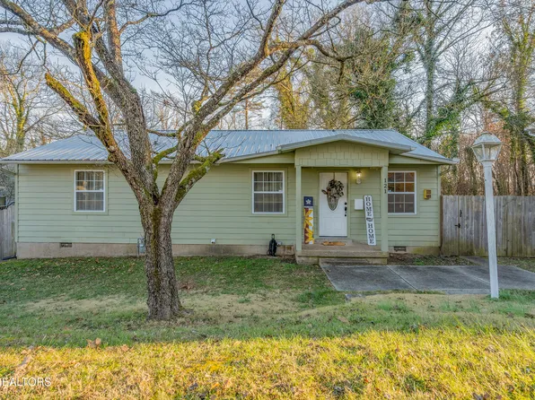 121 Amherst Ln, Oak Ridge, TN 37830