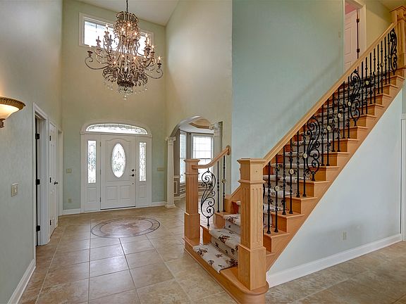 2nd image of 30928 Bellerive Ct