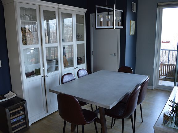 3rd image of 647 N Green St APT 305