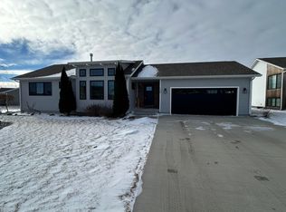 125 Craig Ct, Brookings, SD 57006
