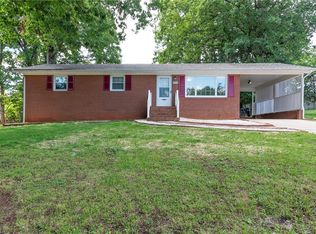 3506 Baxter Rd, Winston Salem, NC 27107