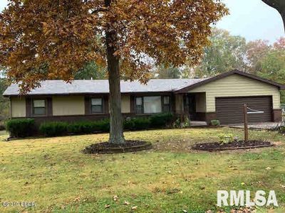 109 Hickory Grove Ln, Salem, IL, 62881