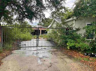 5352 S Garden Dr, Beaumont, TX 77705