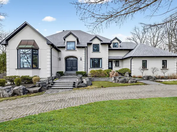 18 Walnut Glen Pl, Markham, ON L6C 1A3