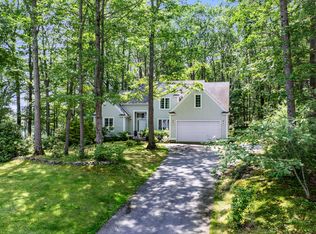 27 Debra Ln, Kittery, ME 03904