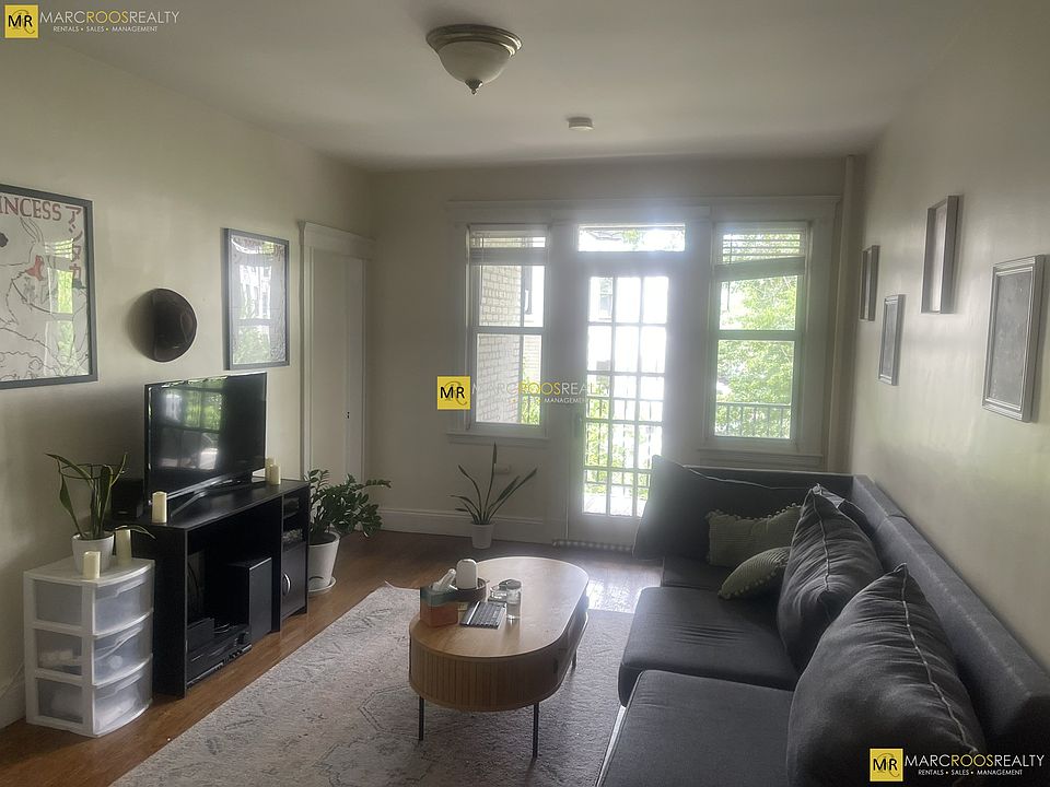 1st image of 11 Melvin Ave