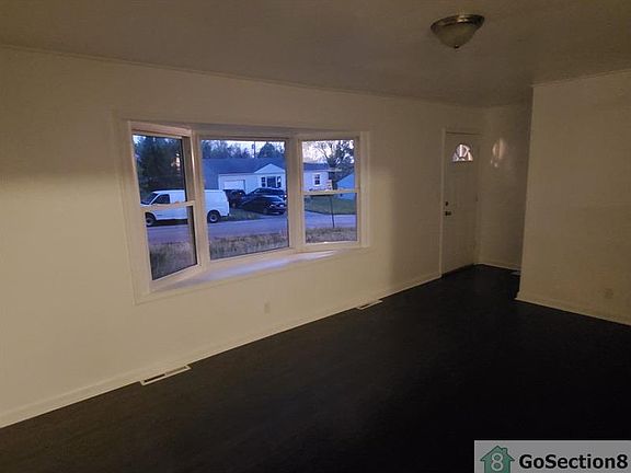 3rd image of 10508 E 40th St #A