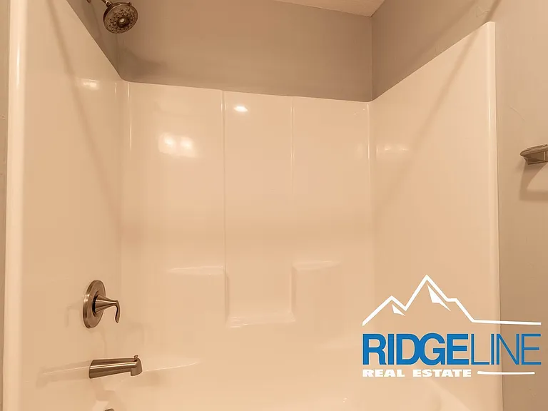 109 Choteau Ave NE — Photo 17