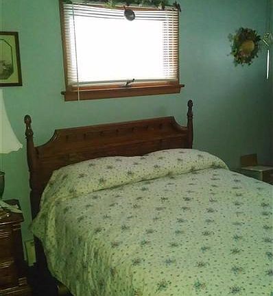 3rd image of 3859 Valacamp Ave SE