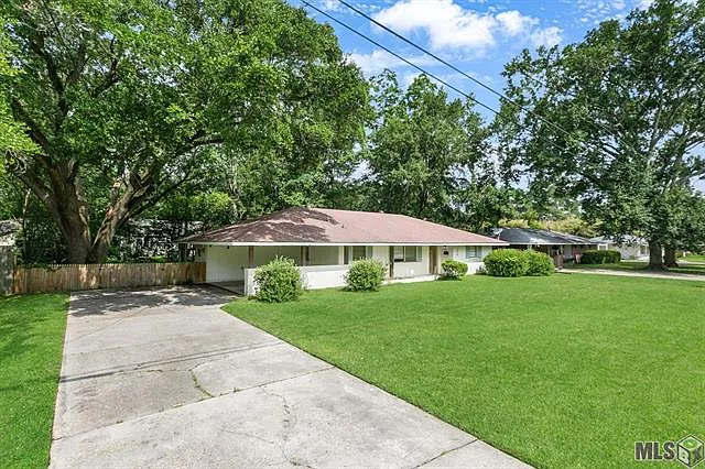 2 bed, 1466 sqft, $1,550 — Photo 2