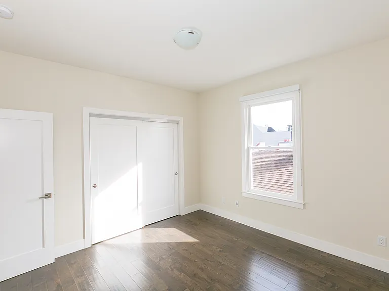 28-34 Highland Ave #30 — Photo 4
