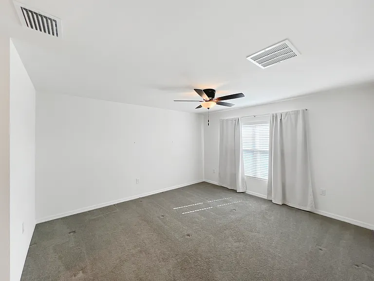 5563 SW 43rd Ct — Photo 4