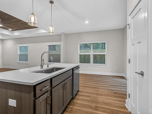 5th image of 6115 Carroll Rd