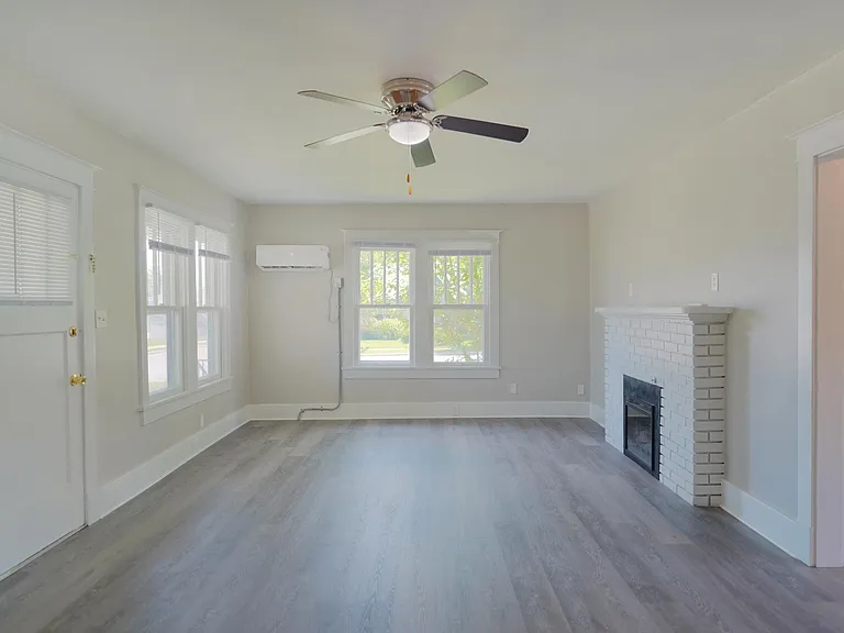 3102 S Wall Ave — Photo 2