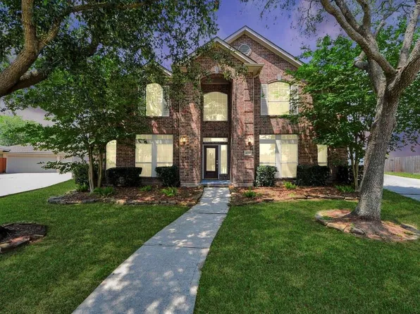 4230 Waterwood Dr, Baytown, TX 77521