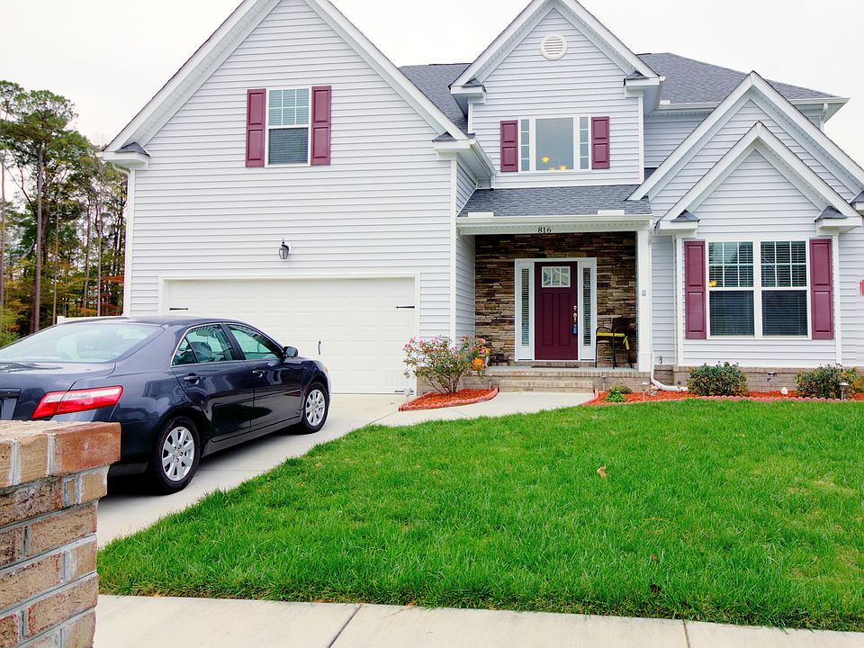 1st image of 816 Evelyn Way