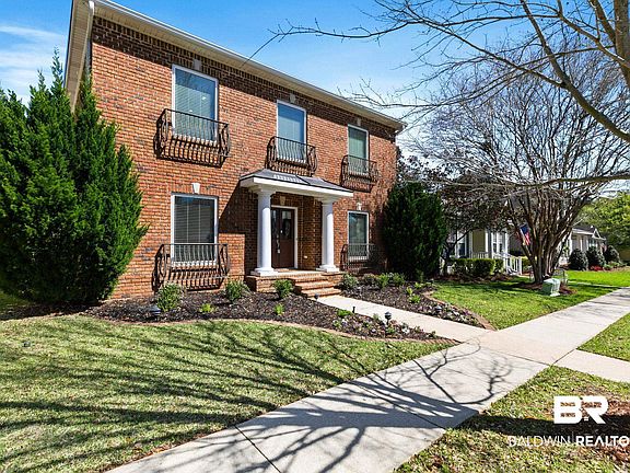 3rd image of 10411 Emmanuel St