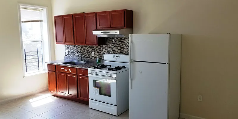 Rented by Virtual Real Estate | media 12