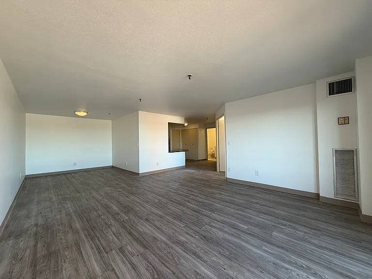 2 Bedroom