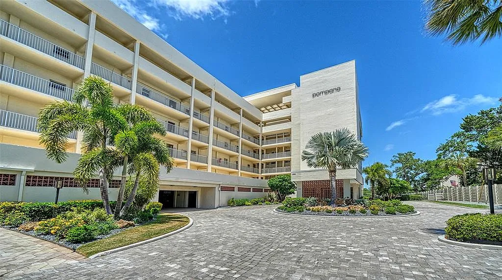 2 bed, 2.0 bath, 1389 sqft, $10,000 — Photo 1