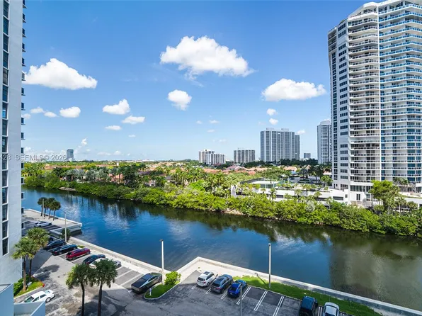 20515 E Country Club Dr APT 849, Aventura, FL 33180