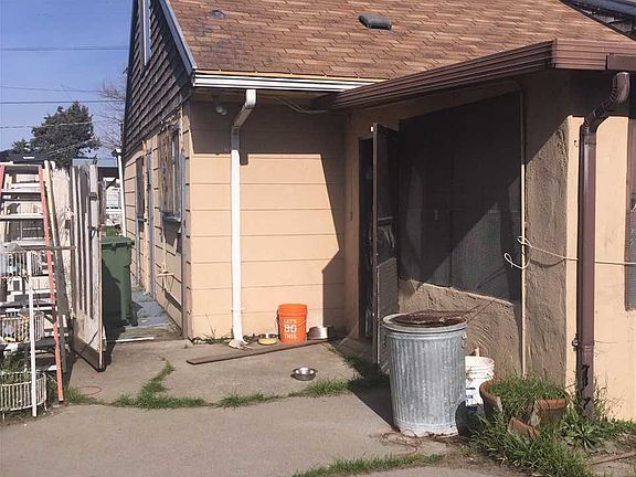 4th image of 516 Banks Dr