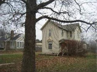 504 College St, Paola, KS 66071