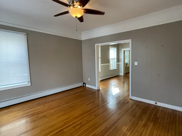 5 Freeland Ter #3 — Photo 2