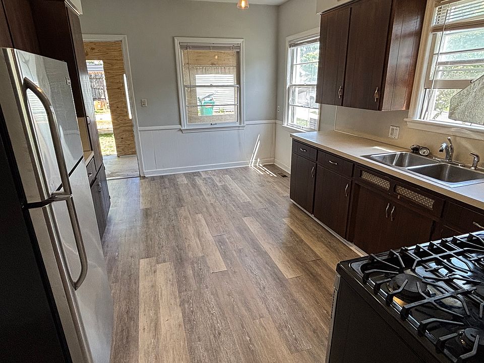 2nd image of 344 Diamond Ave NE #1