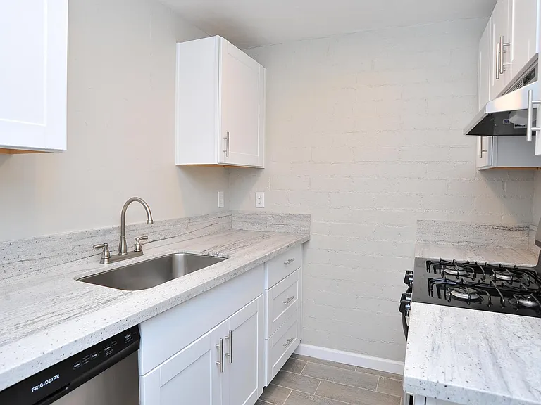 3841 N Park Ave #C — Photo 6
