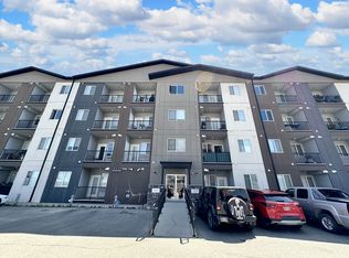 718 3rd St, Estevan, SK S4A3A2