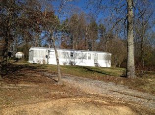 1228 Derby Dr, Cohutta, GA 30710