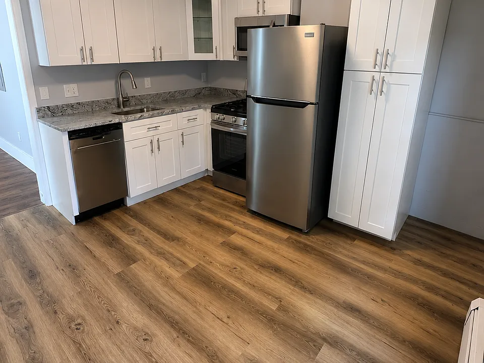 151-153 Franklin St #2R