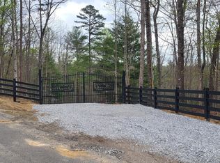 170 Saddle Dr, Jamestown, TN 38556