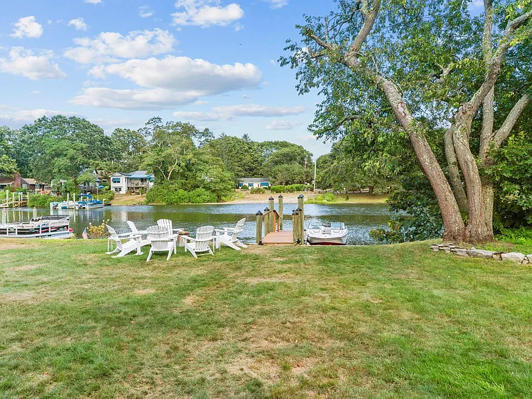 93 Riverside Dr — Photo 41