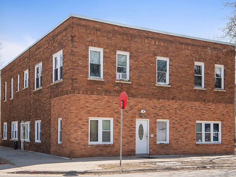 1431 Jefferson St NE #4 — Photo 2
