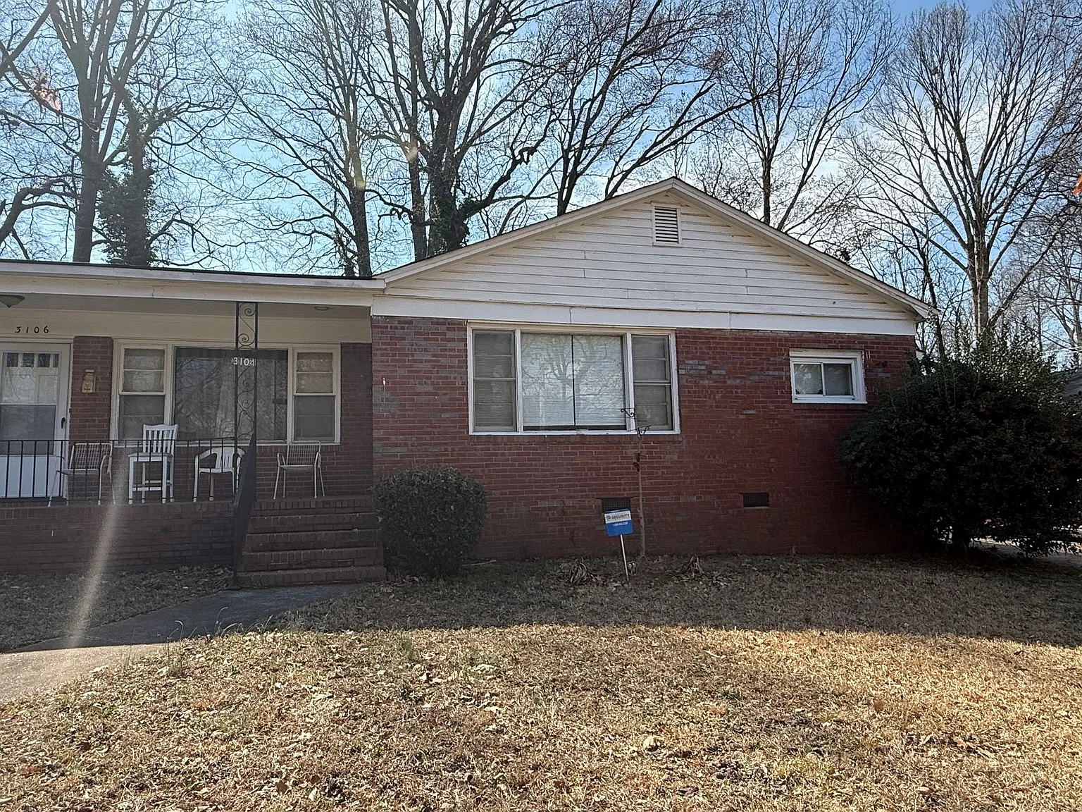 BH-hill3104 — Photo 1