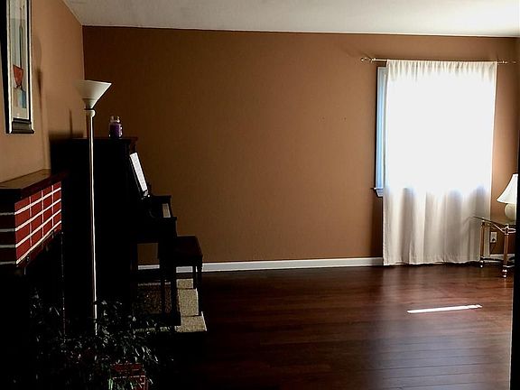 5th image of 622 Donna Mae Ct