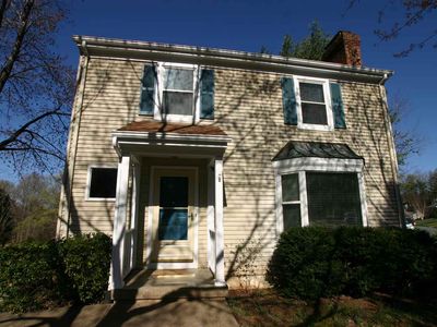 100 Chandler Ct, Charlottesville, VA, 22902