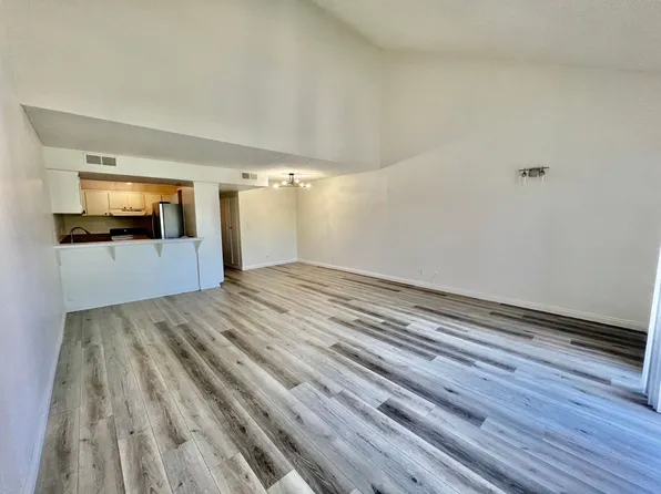 23401 Park Sorrento, Calabasas, CA