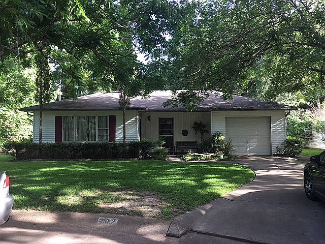 703 Richards