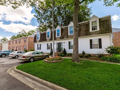 Renovated-1 Bedroom, 1 Bathroom