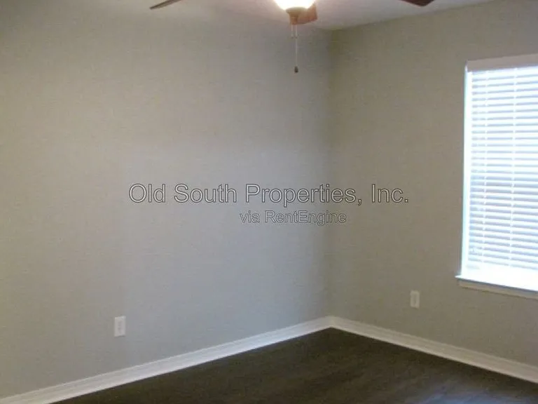 8428 Walnut Ave — Photo 4