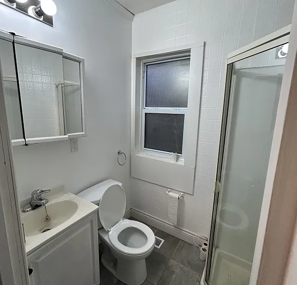 341 Melvin Ave — Photo 6
